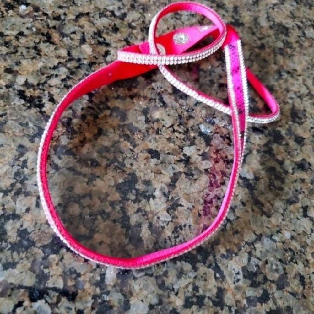 Pink wrap button bracelet - Picture 2 of 5